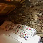 Insolite Bergerie Dans La Foret 캠프장 Arnac-Sur-Dourdou