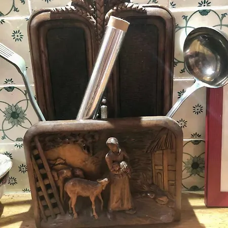 Kemping Insolite Bergerie Dans La Foret Arnac-Sur-Dourdou